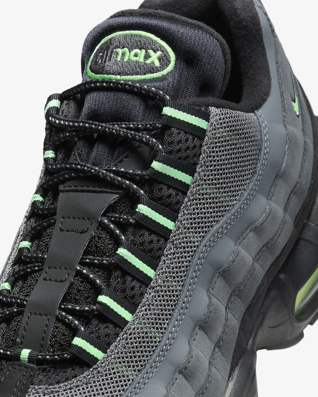 Nike Air Max 95 Black “Vapor Green”